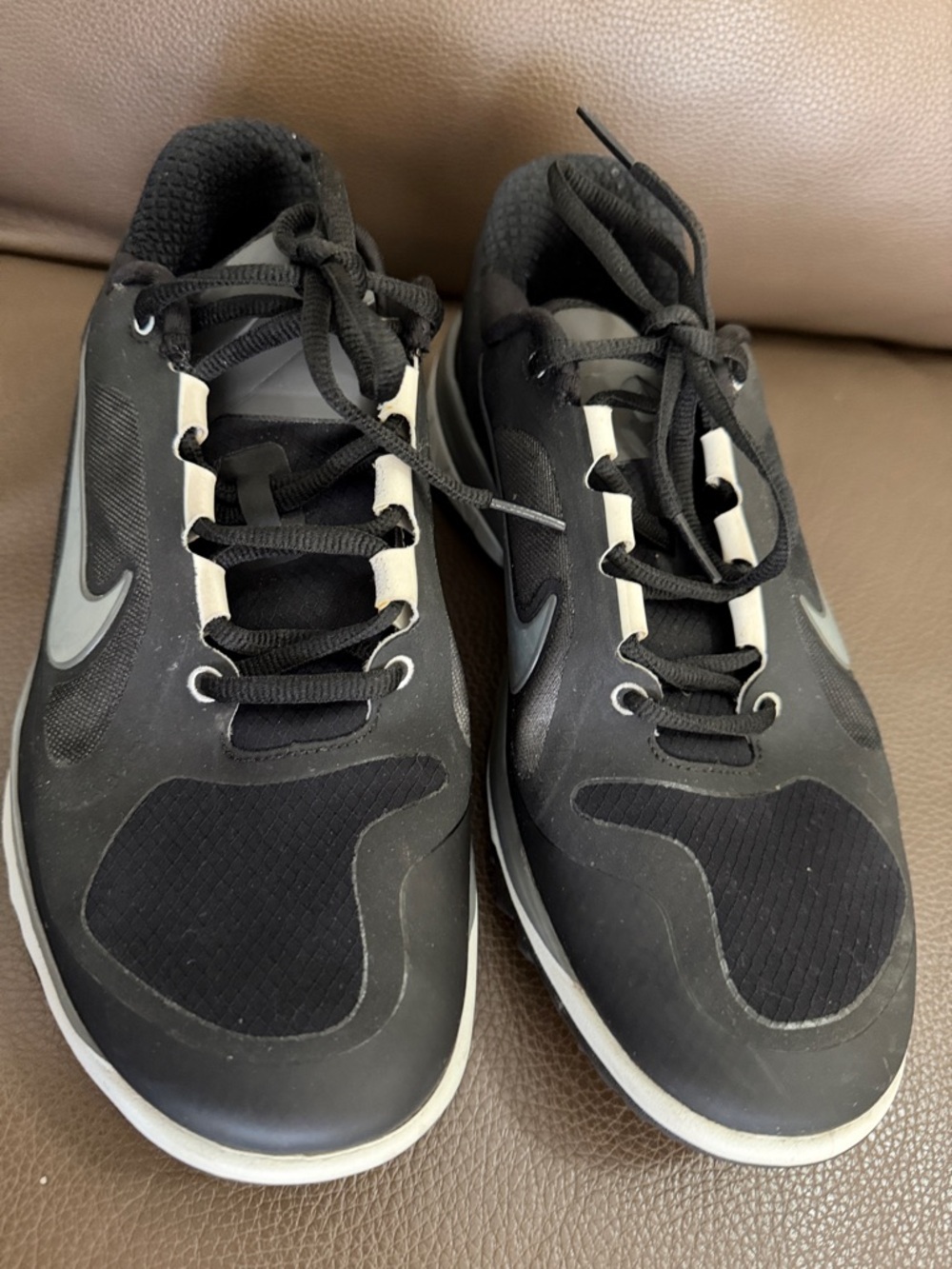 Men's Black Athletic Lace-Up Golf Shoes size 9.5